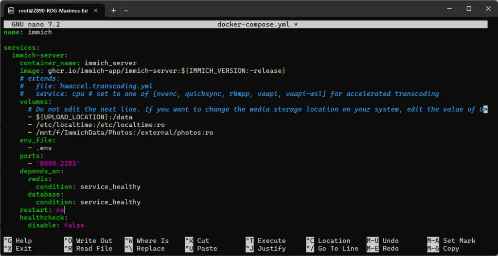 nanoエディタでdocker-compose.ymlのvolumesに外部ライブラリ用のexternal/photosを追加した画面